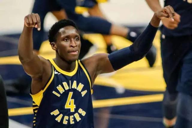 根据财务公 根据财务公